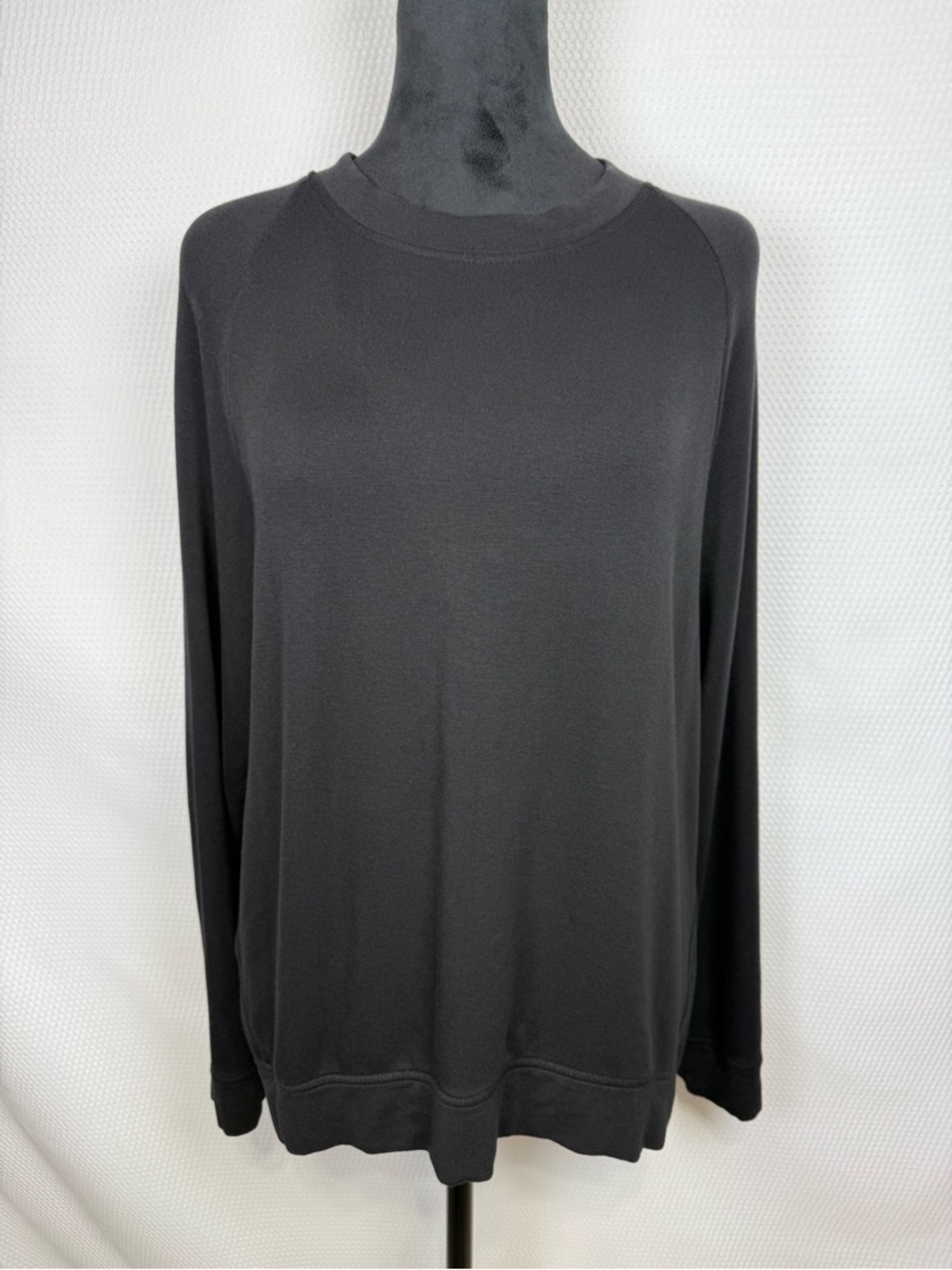 Lou &‎ Grey Signature Soft Plush Sweatshirt Black Crewneck Pullover M